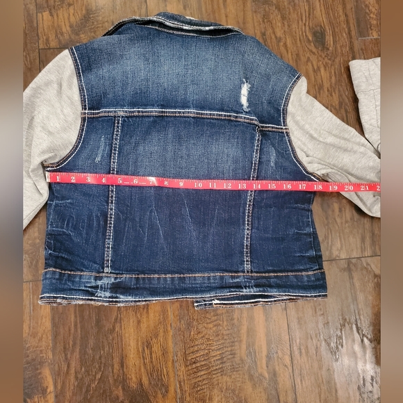 Ariya Jeans Distressed Jacket W/Sweat Shirt Material Arms & Hoodie GIRLS Size M - Picture 8 of 11